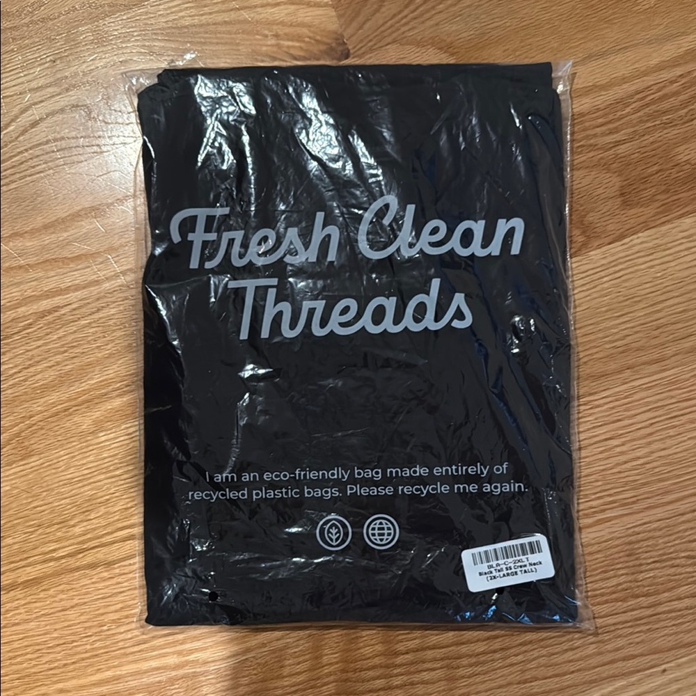 Black Short Sleeve Tee